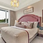 Resort Island And 5*