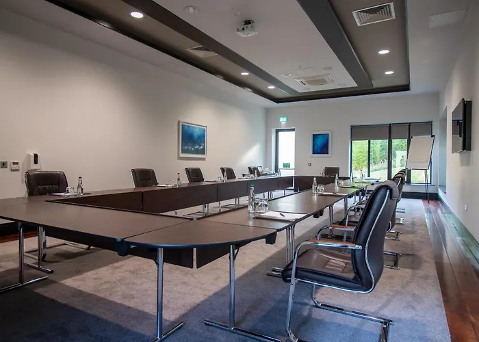 אתר נופש Island And Fota