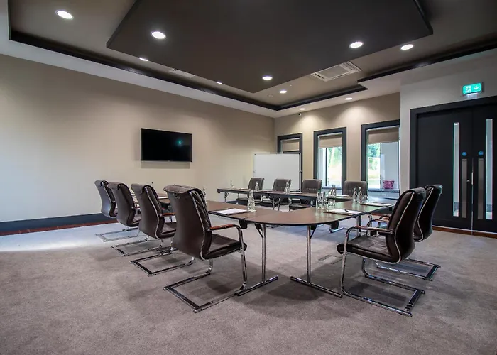 אתר נופש Island And 5*