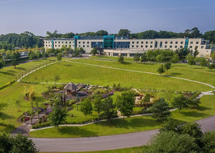 Island And Курортный комплекс 5*