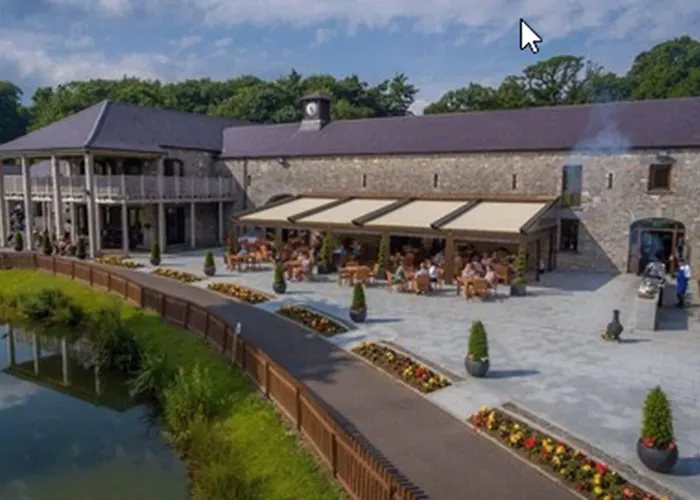 Island And אתר נופש Fota