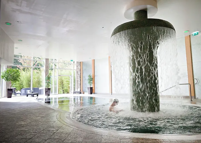 אתר נופש Island And 5*