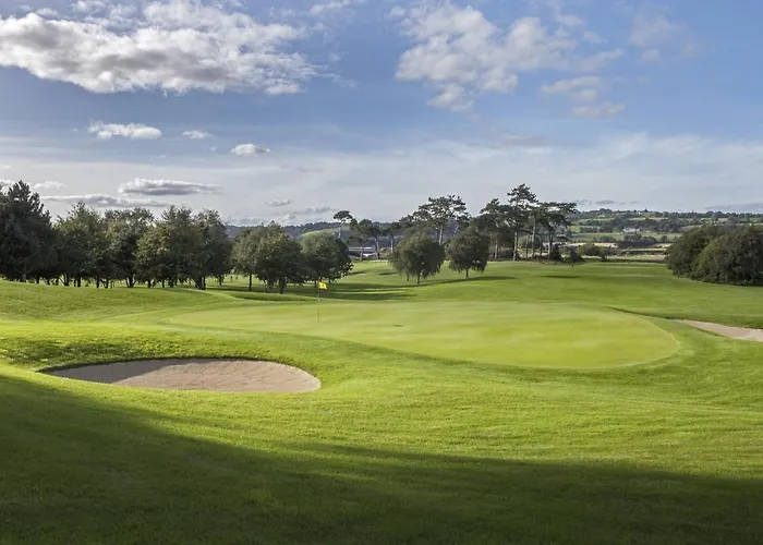 אתר נופש Island And Fota